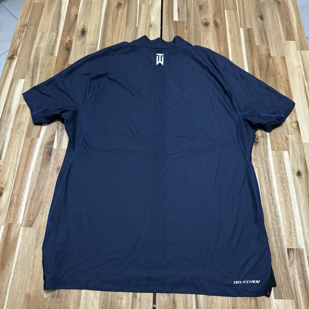 Nike ADV Tiger Woods Mock Neck Shirt Mens L Blue Lightweight Golf DriFit Breathe